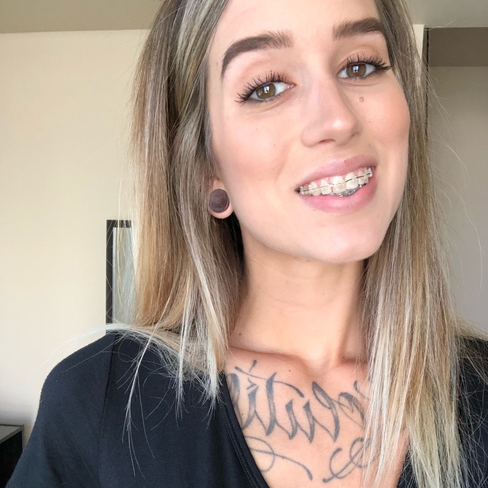 Meet your Posher, Jessica